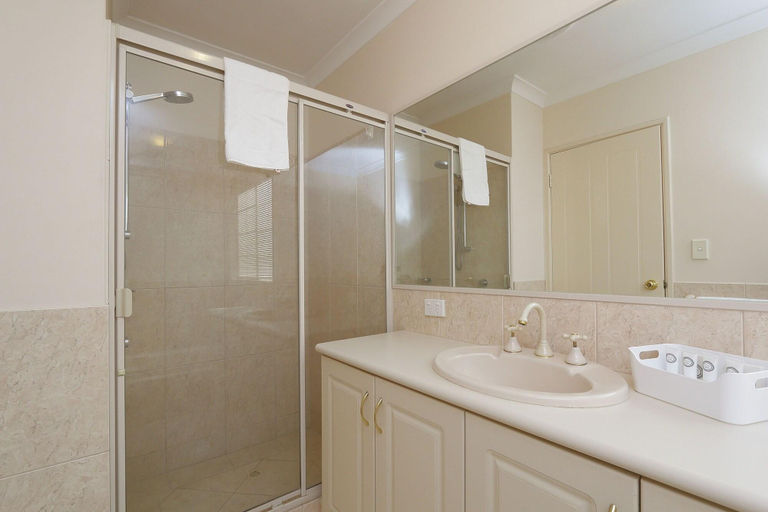 Bathroom 4, Ganesha Wellness Spa, Perth