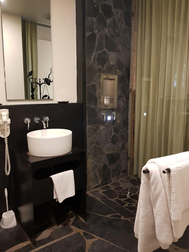 Bathroom 4, The Concierge Boutique Bungalows, eThekwini