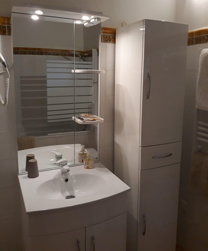 Bathroom 5, Le Mas Des Vergers, Bouches-du-Rhône