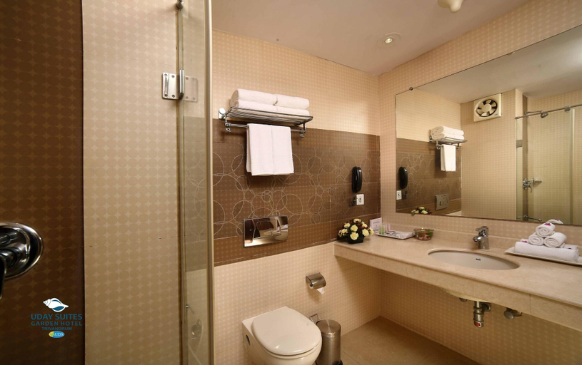 Bathroom, Uday Suites The Airport Hotel, Thiruvananthapuram