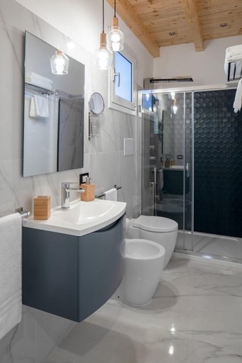 Bathroom 5, Arricampati Holiday Home, Palermo