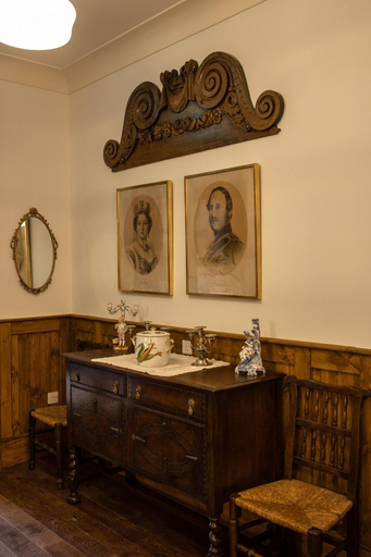 Public Area 5, The Whispering Pine Lodge, Highland