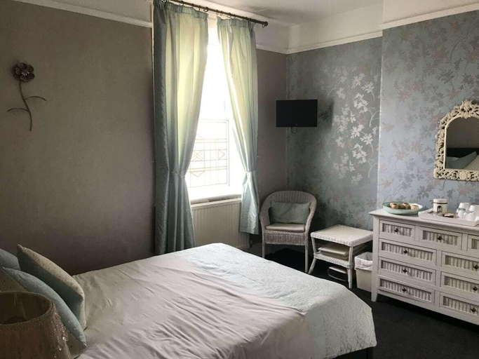 Bedroom 2, Overdale Guesthouse and Free Parking, North Yorkshire