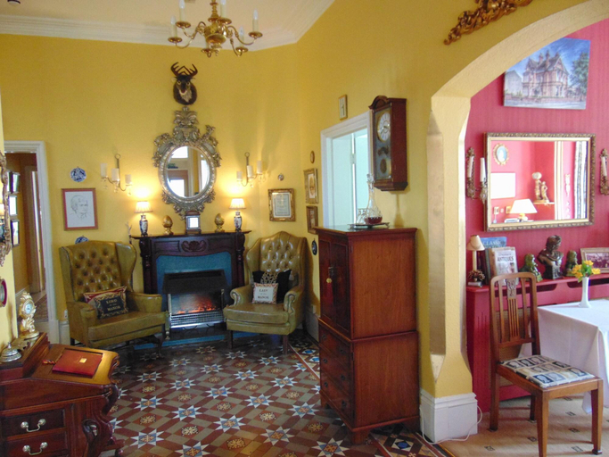 Public Area 4, Holywell Guest House, Leicestershire