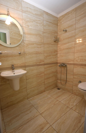 Bathroom, Zeybek Hotel, Edremit