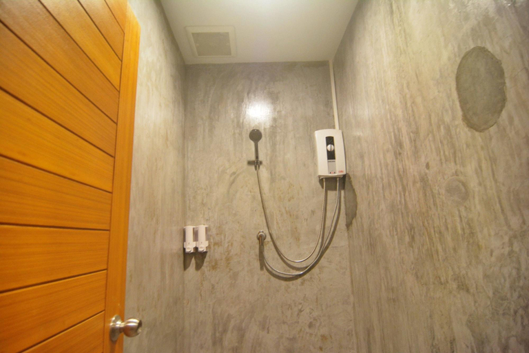 Bathroom 4, Lanta Hostel - Adults Only, Ko Lanta