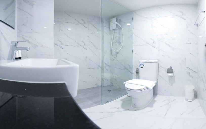 Bathroom 5, M Grand Hotel Roiet, Muang Roi Et