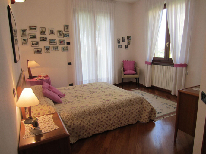 Bedroom 4, Marinella B, Pavia