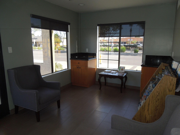 Public Area 2, National Inn Garden Grove, Orange