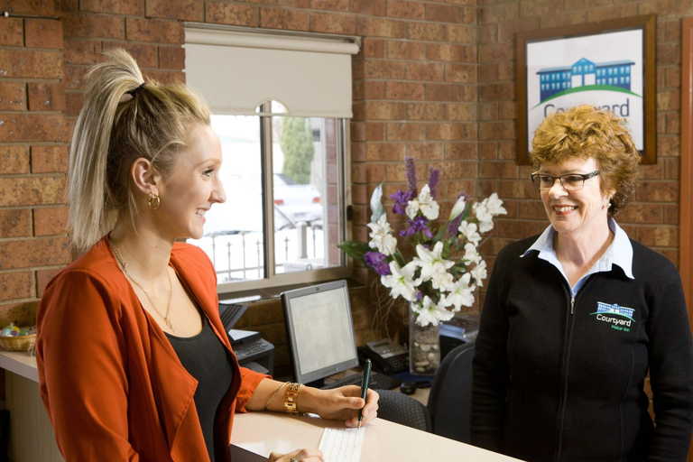 Public Area, Courtyard Motor Inn, Shepparton