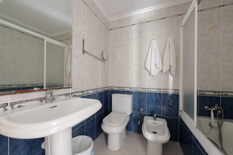 Bathroom 4, Hostal Alba, Alicante