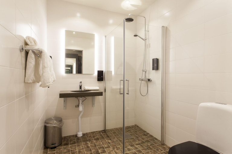 Bathroom 4, Hotell Nordic, Norrköping