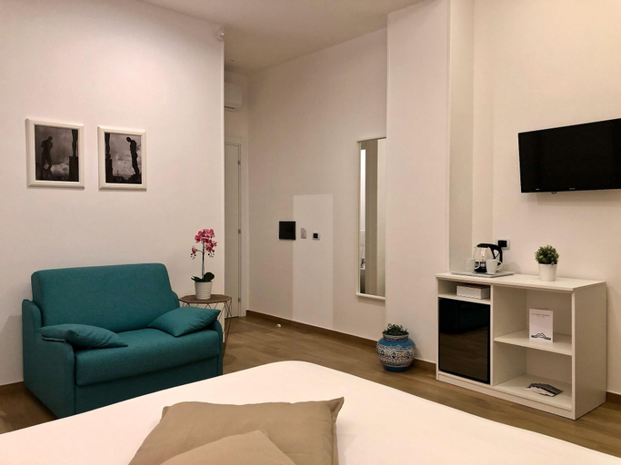 Bedroom 4, Residenza Madonna, Napoli