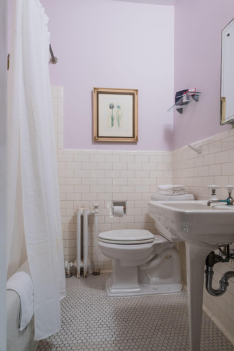 Bathroom 5, Ironclad Inn & Bourbon Room, Fredericksburg