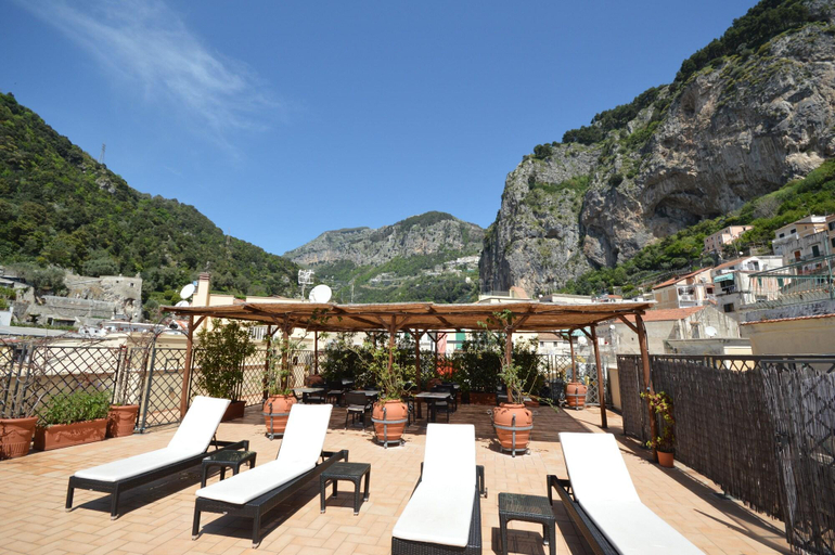 Exterior & Views 2, B&B Palazzo Pisani, Salerno