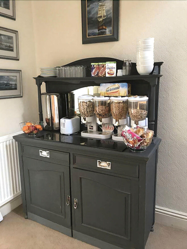 Food & Drinks 5, Overdale Guesthouse and Free Parking, North Yorkshire