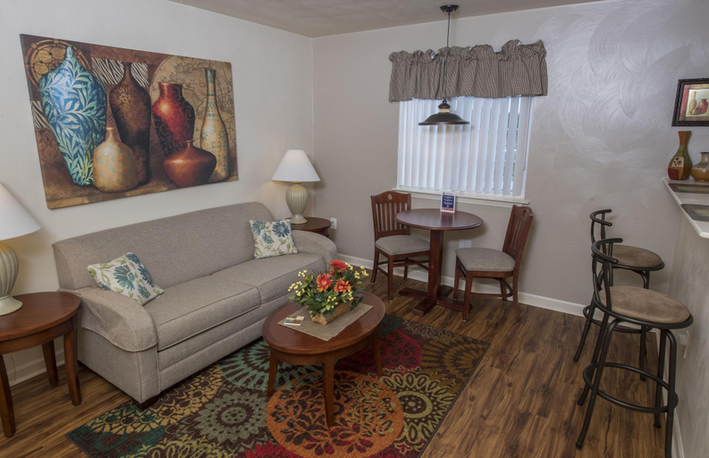 Public Area 2, Affordable Corporate Suites of Salem, Salem