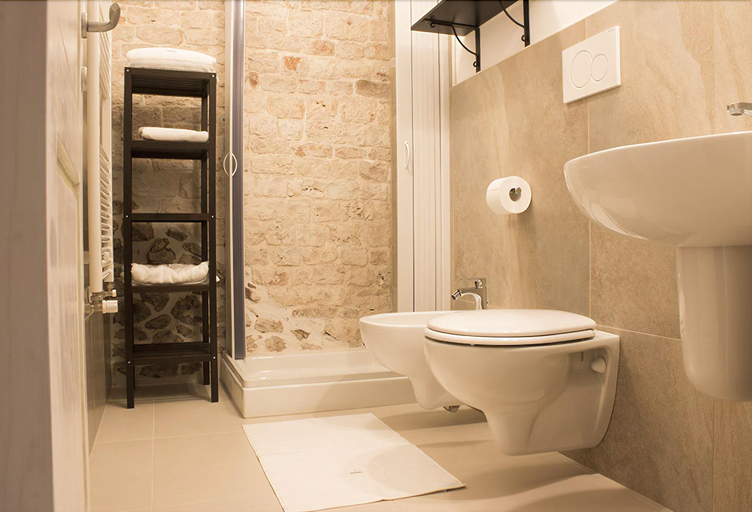 Bathroom 5, Dei Balzi Dimore di Charme, Bari