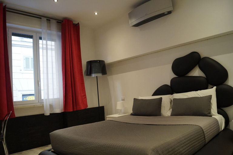 Bedroom 3, Two Chic Guesthouse, Rome