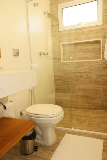 Bathroom 4, Pousada Conca di Mare, Bertioga