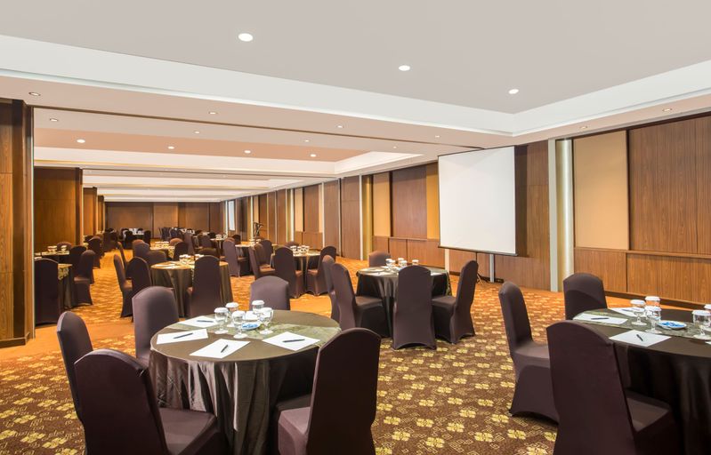 Business Facilities 15
