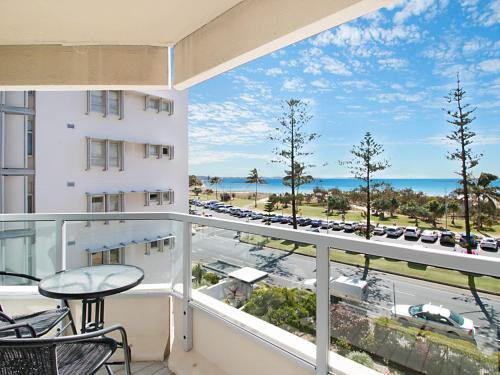 Kooringal Unit 9 - Great location opposite Greenmount Beach Coolangatta, Gold Coast