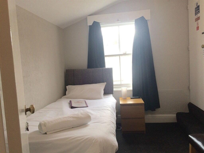 Bedroom 3, Richmond House Hotel, Sefton