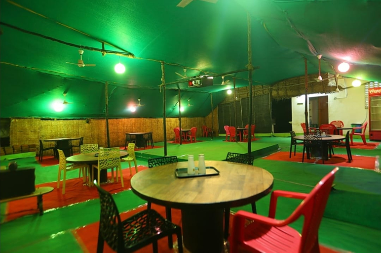 Food & Drinks 4, Le Apex, Viluppuram