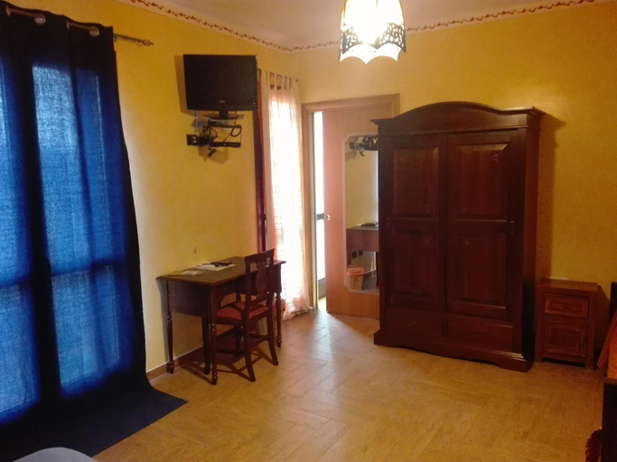 Bedroom 2, Donna sabella, Palermo