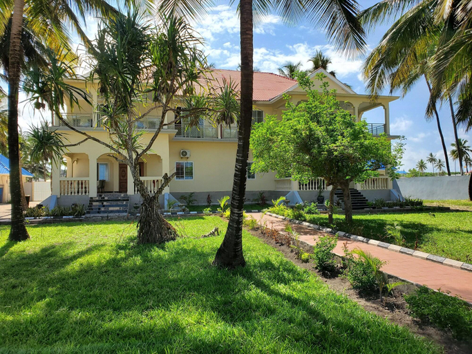 Exterior & Views 2, Pwani Silver Sand Beach Hotel, Kaskazini 'A'