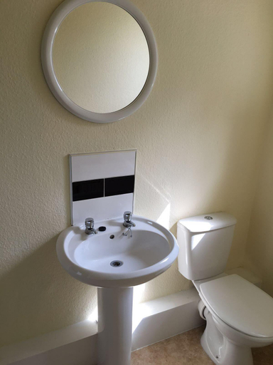 Bathroom 4, Ebers Hotel, Nottingham