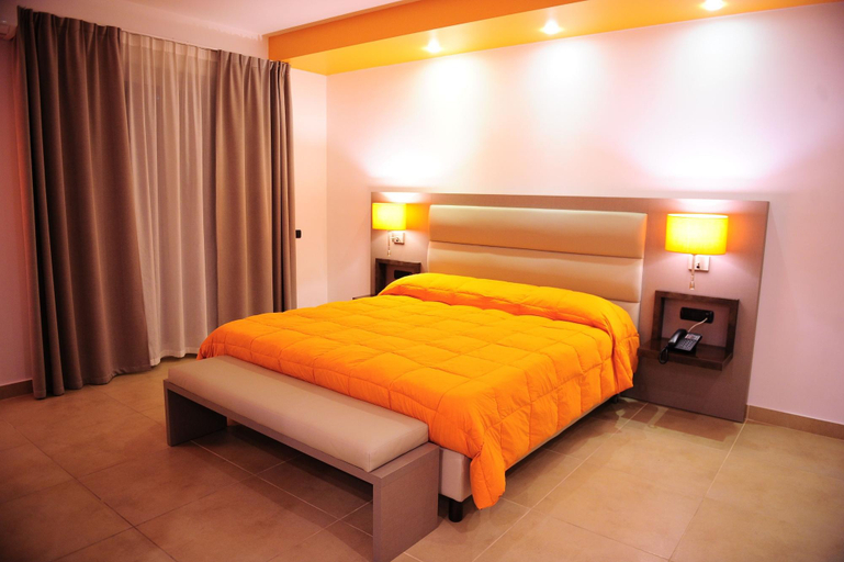 Bedroom 3, Chez Le Sourire, Salerno