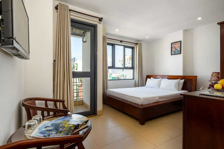 Bedroom 2, Lotus Rock Hotel, Da Nang