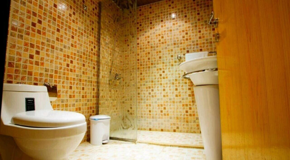 Bathroom, Sama Al Qasr Al Muhammadiah - Economic, Riyadh