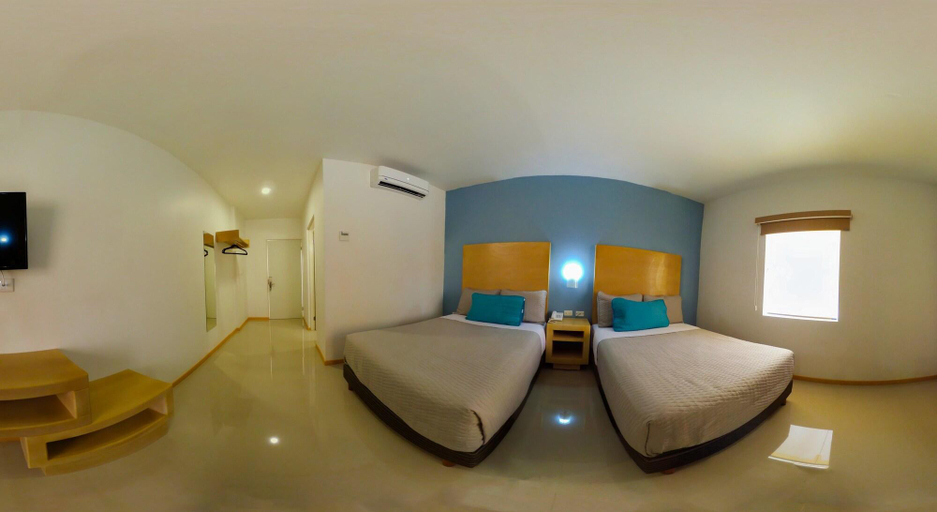 Bathroom 5, Capital Hotel, Monclova
