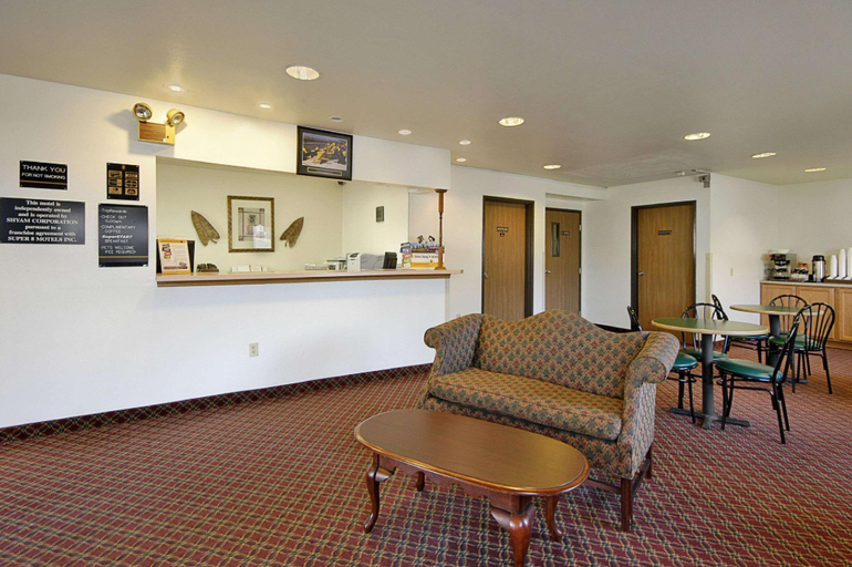 Public Area 2, Super 8 By Wyndham York Ne, York