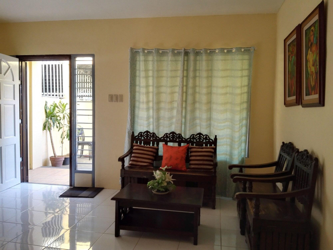Public Area 3, Happy to Mingle Hostel @ Manila Airport, Parañaque