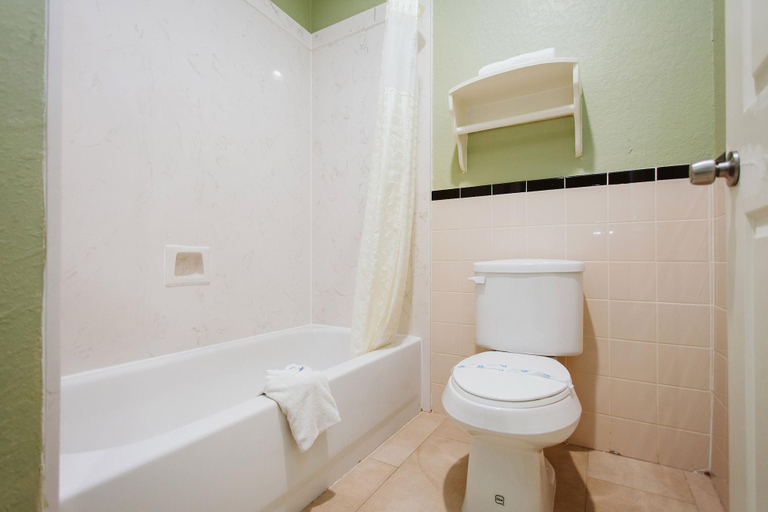 Bathroom 4, Hotel Bliss Kemah, Galveston