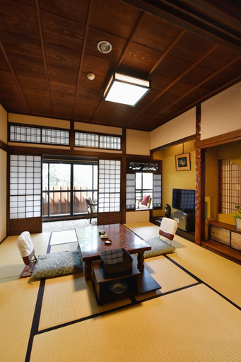 Public Area, Hamachiyokan, Ise