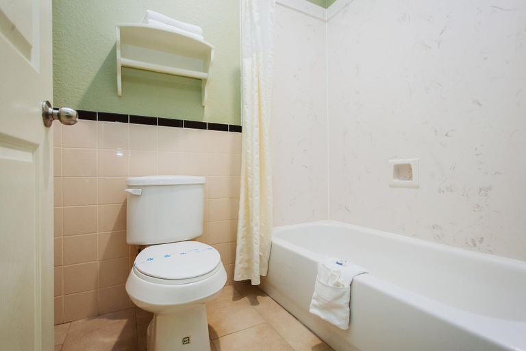 Bathroom 4, Hotel Bliss Kemah, Galveston