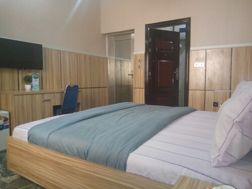 Maidugu Guest Palace Hotel, Kaduna North