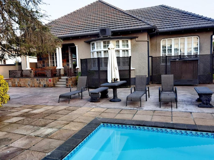 Sport & Beauty, New England Guest House, Umgungundlovu