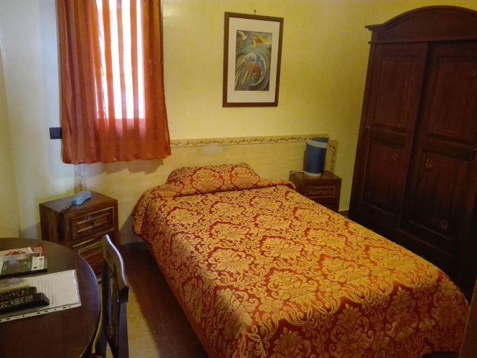 Bedroom 4, Donna sabella, Palermo