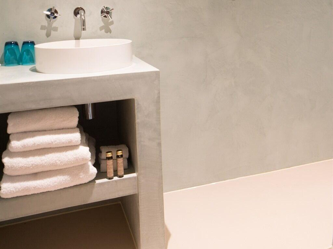 Bathroom 5, St Michael’s Restaurant and Rooms, Gloucestershire
