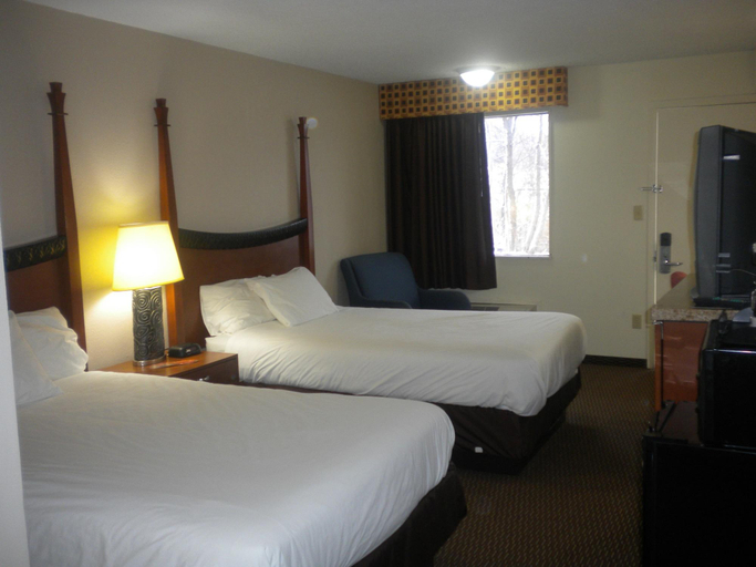Bedroom 4, Dunes Inn Michigan City Hotel, LaPorte