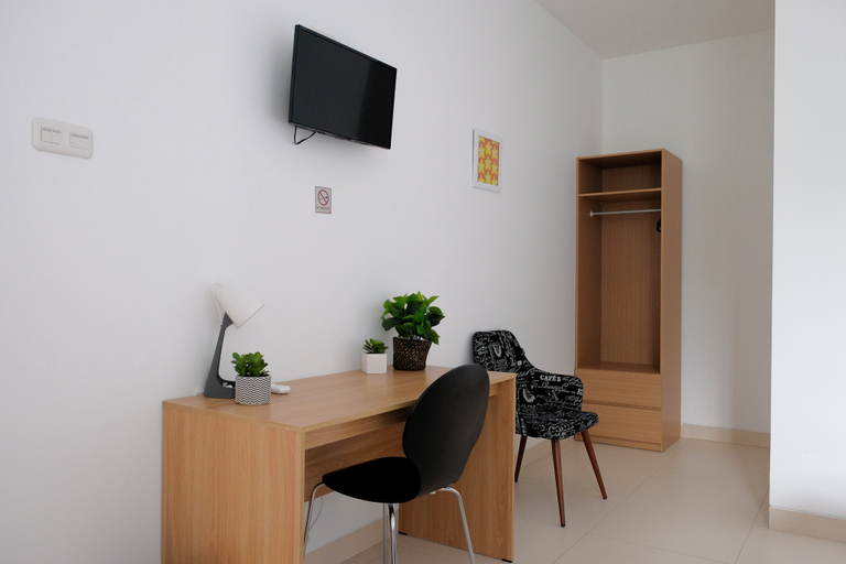 Others 5, Mior House, Central Jakarta