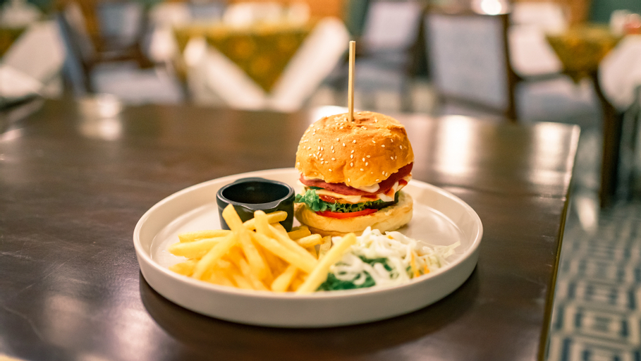 Food & Drinks 8