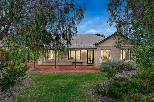 Summer Cottage, Busselton