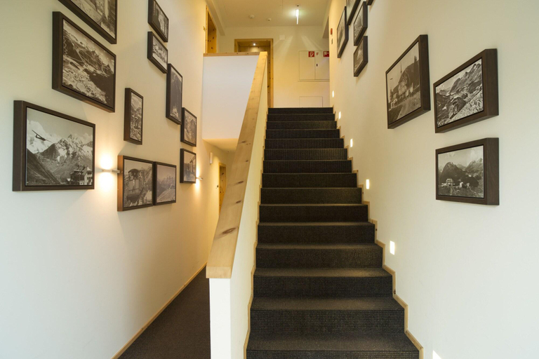 Public Area 3, Romantik Hotel Muottas Muragl, Maloja