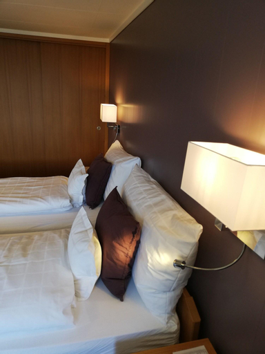 Bedroom 3, Hotel Friedheim, Luzern